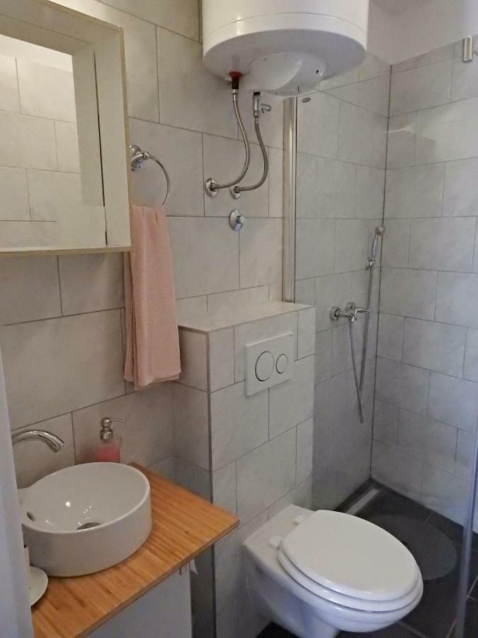 Apartment Antonela Slatine Bagian luar foto