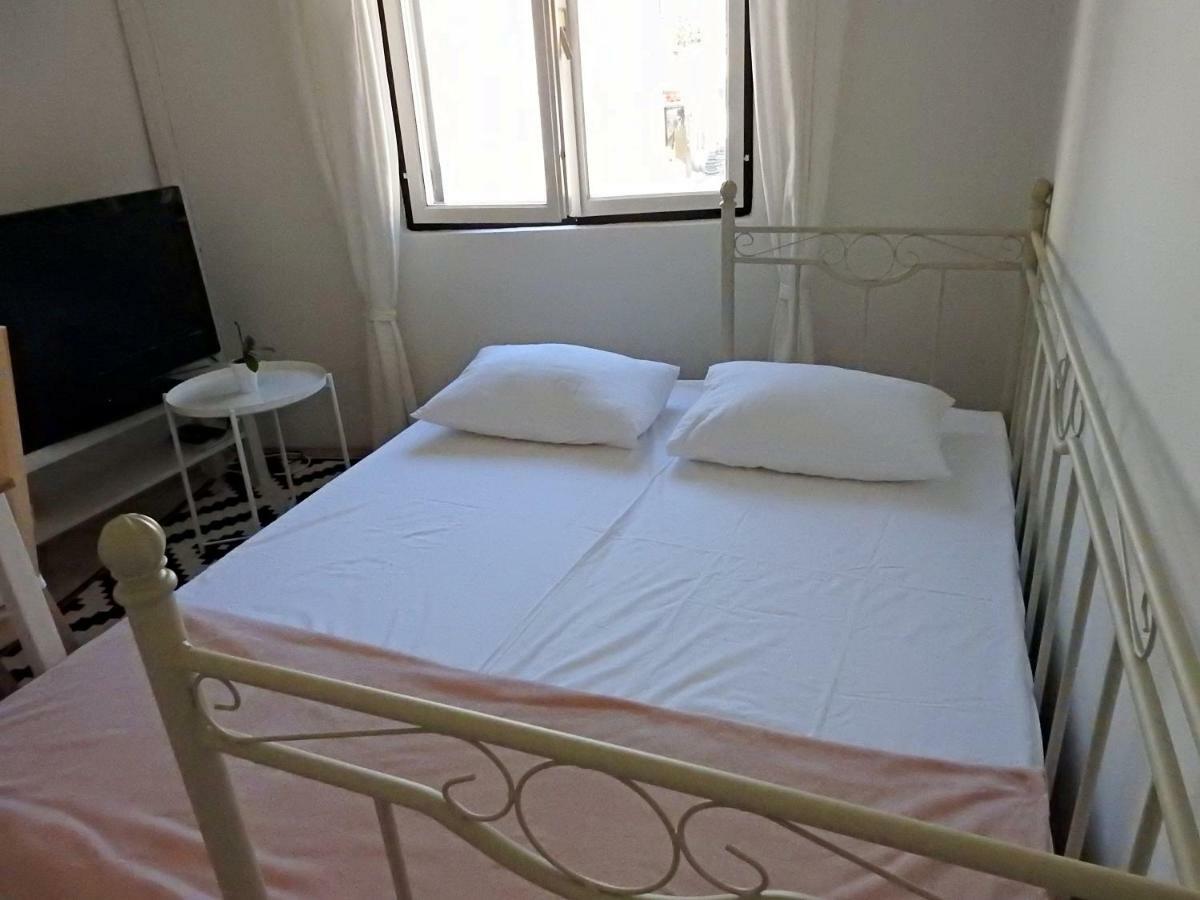 Apartment Antonela Slatine Bagian luar foto
