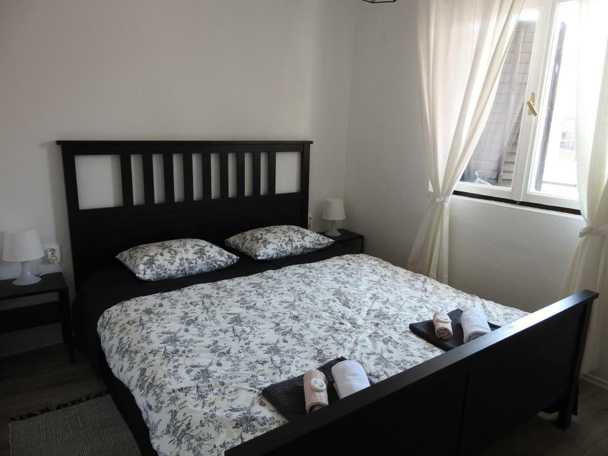 Apartment Antonela Slatine Bagian luar foto